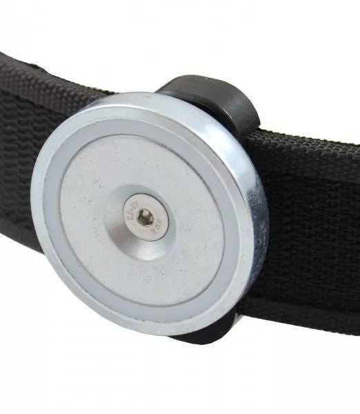 Double Alpha Academy Magnetic Magazine Pouch