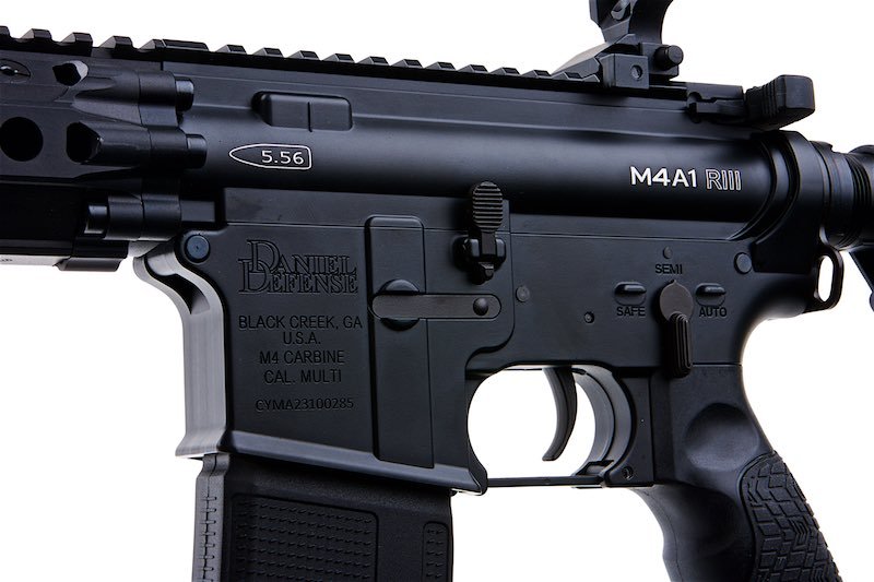 EMG Daniel Defense Licensed M4A1 RIII 14.5 inch Airsoft M4 AEG Rifle (CYMA Platinum Series) - Black - Bang Bang Airsoft