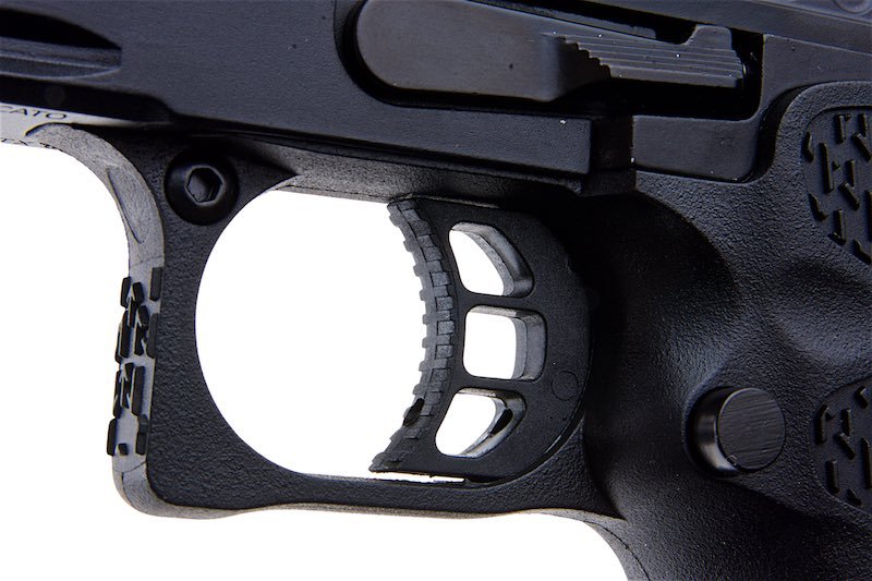 EMG Staccato Licensed P 2011 GBB Airsoft Pistol (Model: VIP Grip / Standard / Green Gas) - Bang Bang Airsoft
