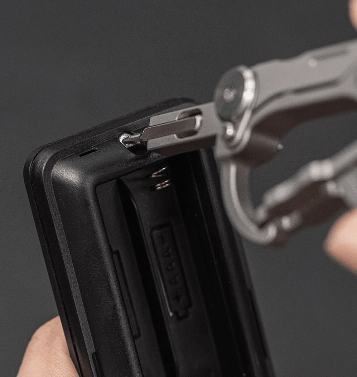 Rovyvon U4 Pro+ Carabiner Multitool - Bang Bang Airsoft
