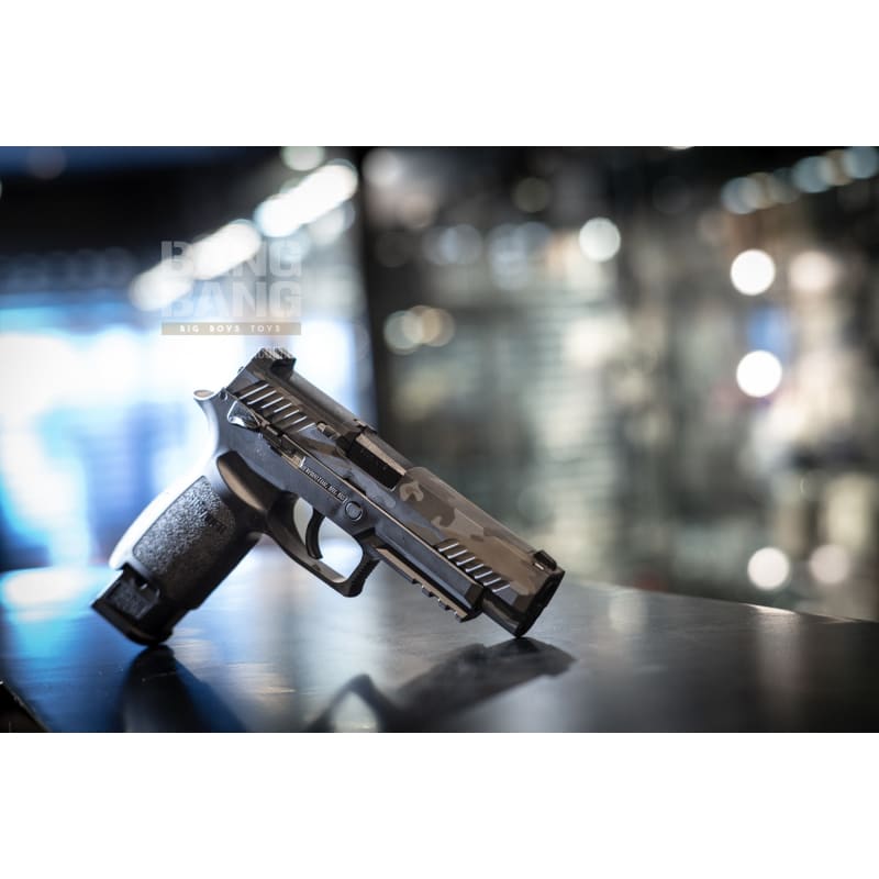 BANG BANG CUSTOM Sig Sauer P320 M17 6MM GBB PISTOL (CERAKOTE MULTICAM BLACK PATTERN SLIDE & BLACK FRAME) - Bang Bang Airsoft
